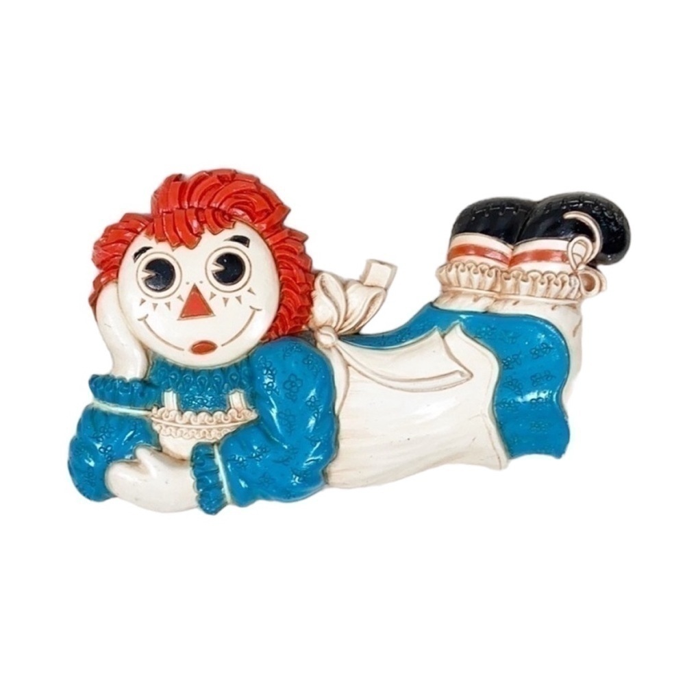 VINTAGE 70’s Raggedy Ann wall decor